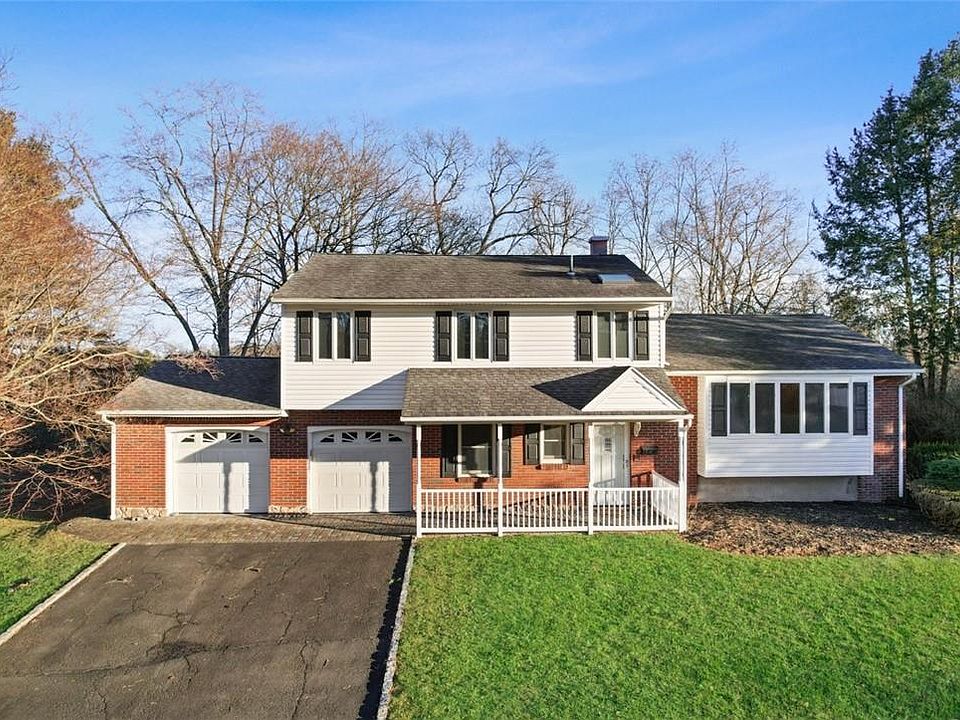 1st image of 8 Wilton Circle