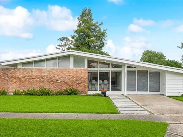 606 Stratford Dr, Harahan, LA 70123