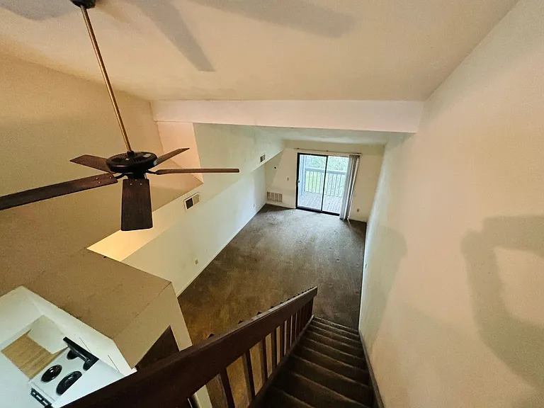 507 N Sunridge Dr — Photo 5