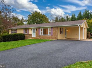 12513 Lee Hill Dr, Mount Airy, MD 21771