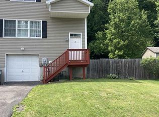 67 Red Maple Rd, Saugerties, NY 12477