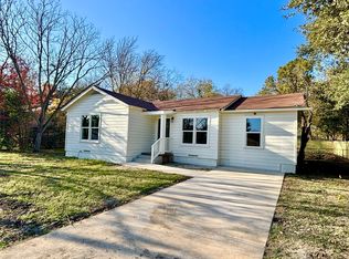 1104 W 10th St, Mc Gregor, TX 76657