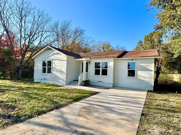1104 W 10th St, Mc Gregor, TX 76657