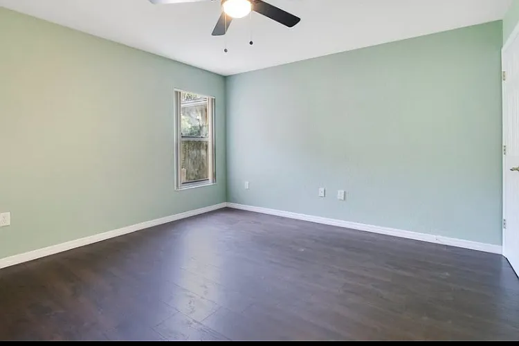 312 W Berckman St — Photo 8