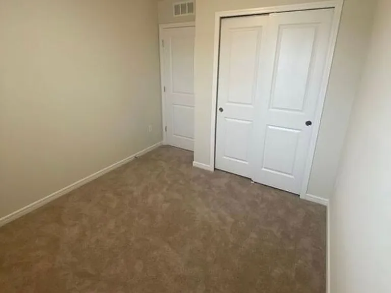 10457 Folly Beach Rd — Photo 16
