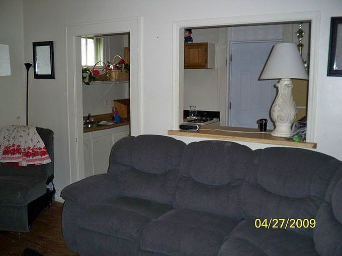2nd image of 1732 Short St