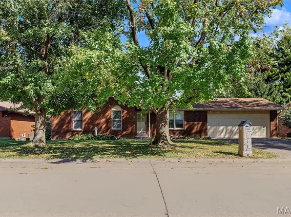 3124 Laurel Ln, Cape Girardeau, MO 63701