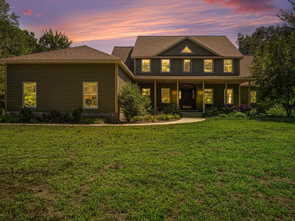 16870 Cricket Ct, Grand Haven, MI 49417