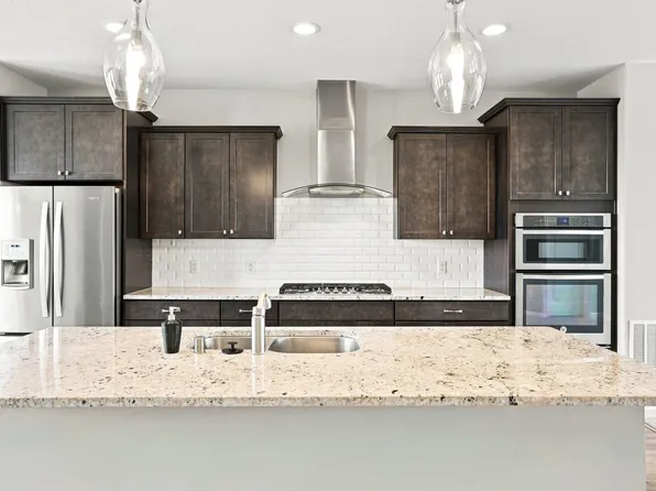 5140 Hampton St NE, Prior Lake, MN 55372