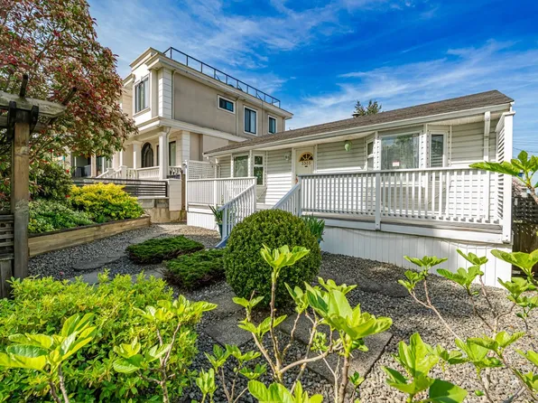 3335 Dieppe Dr, Vancouver, BC V5M 4B8