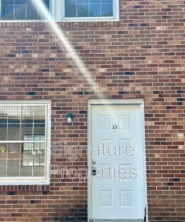 1055 Rives Rd #13