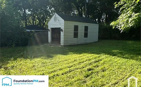 4413 Castle Ave — Photo 13
