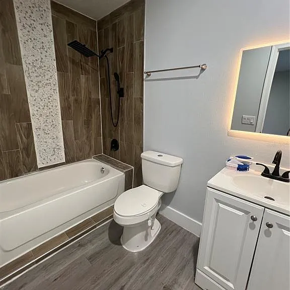 7118 Caloosa Ct — Photo 38