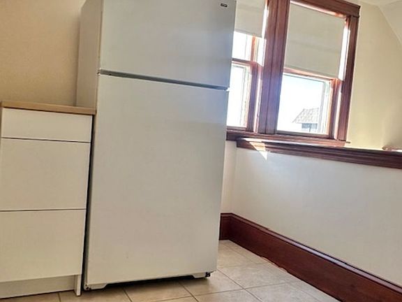 4th image of 233-235 Independence Ave #235-B