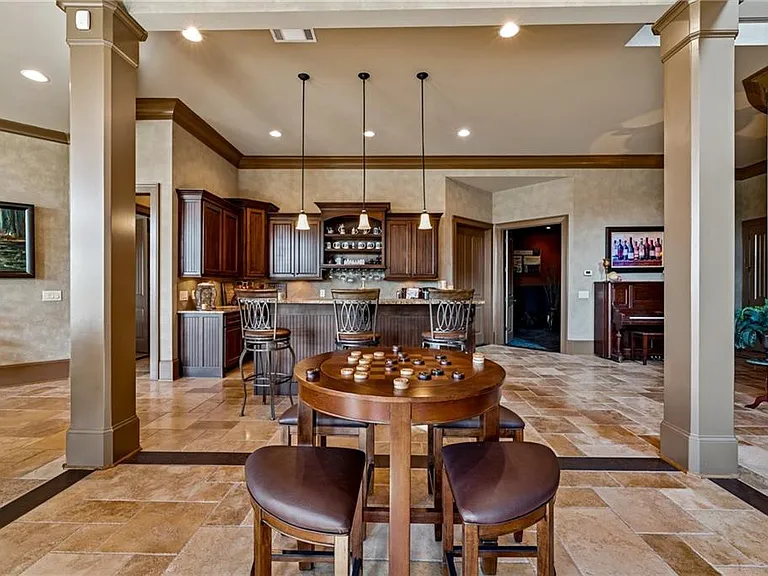 6407 Grand Marina Cir — Photo 92