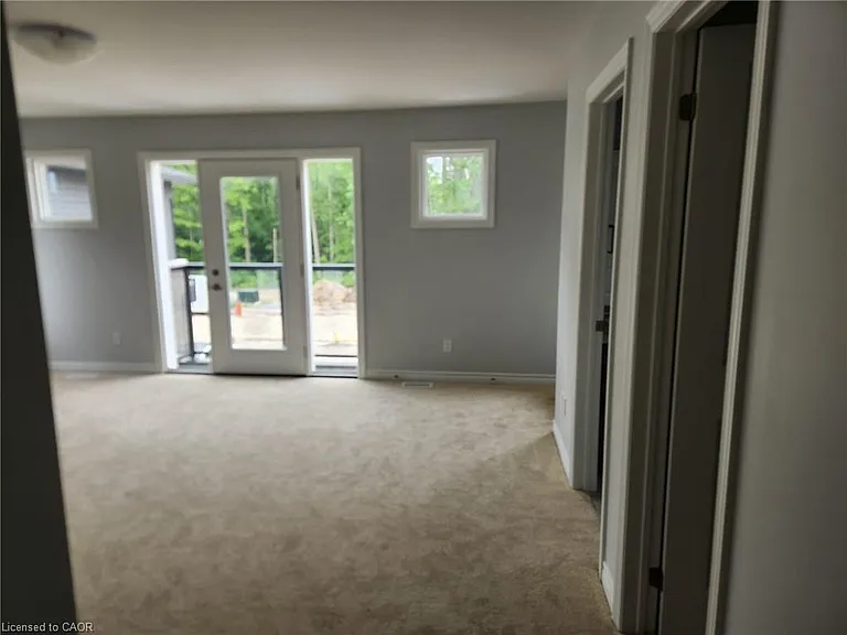 3266 Parker Ave — Photo 3