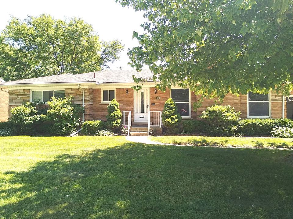 1st image of 21518 Alexander St
