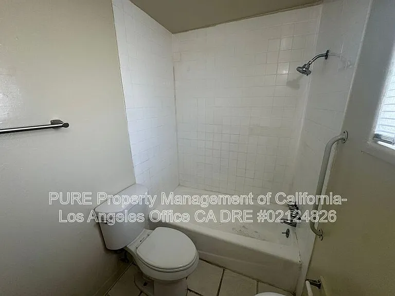 14601 Osage Ave #B — Photo 6