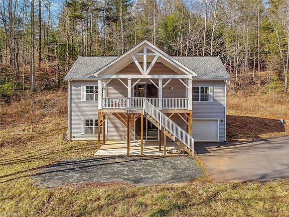 3rd image of 235 Molly Dr