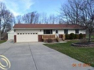 W Peterson Dr, Brighton, MI