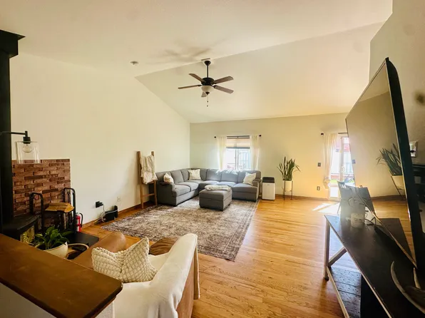 1823 Forest St, Laramie, WY 82070