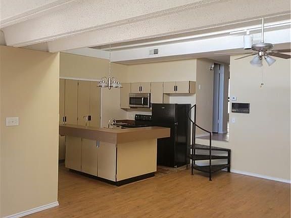 4th image of 5806 Circulo Dr #B-14