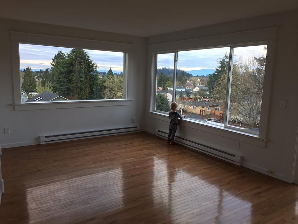 Living Room (Toddler for scale)