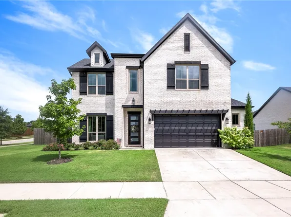 3792 W Violet St, Fayetteville, AR 72704