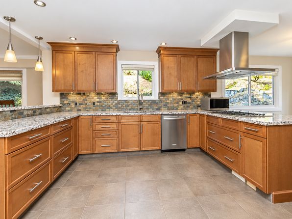 4 bedroom rental in West Vancouver — photo 19