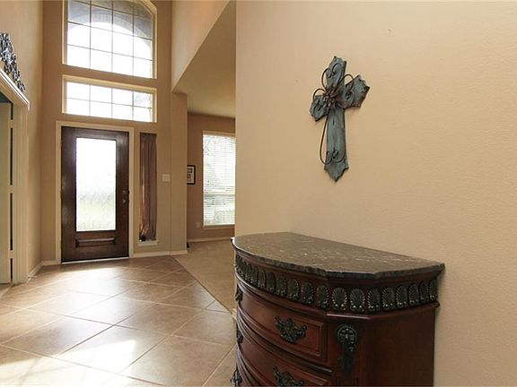 5th image of 10423 Kingston Creek Ln