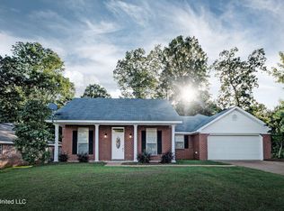 1051 Spanish Oak Dr, Pearl, MS