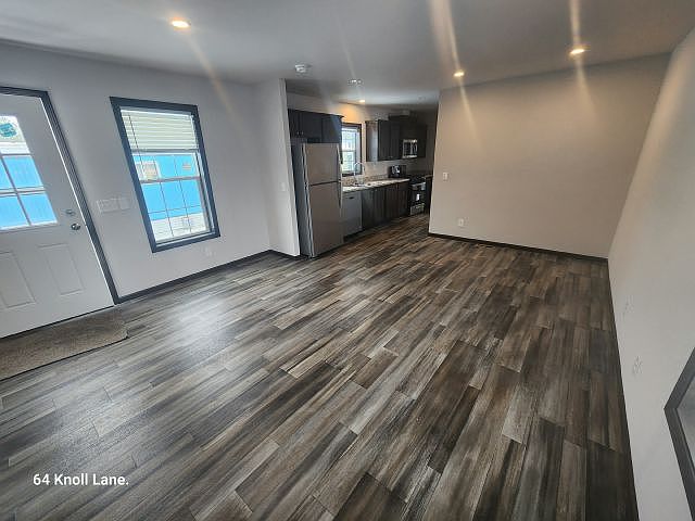 1st image of 64 Knoll Ln #35