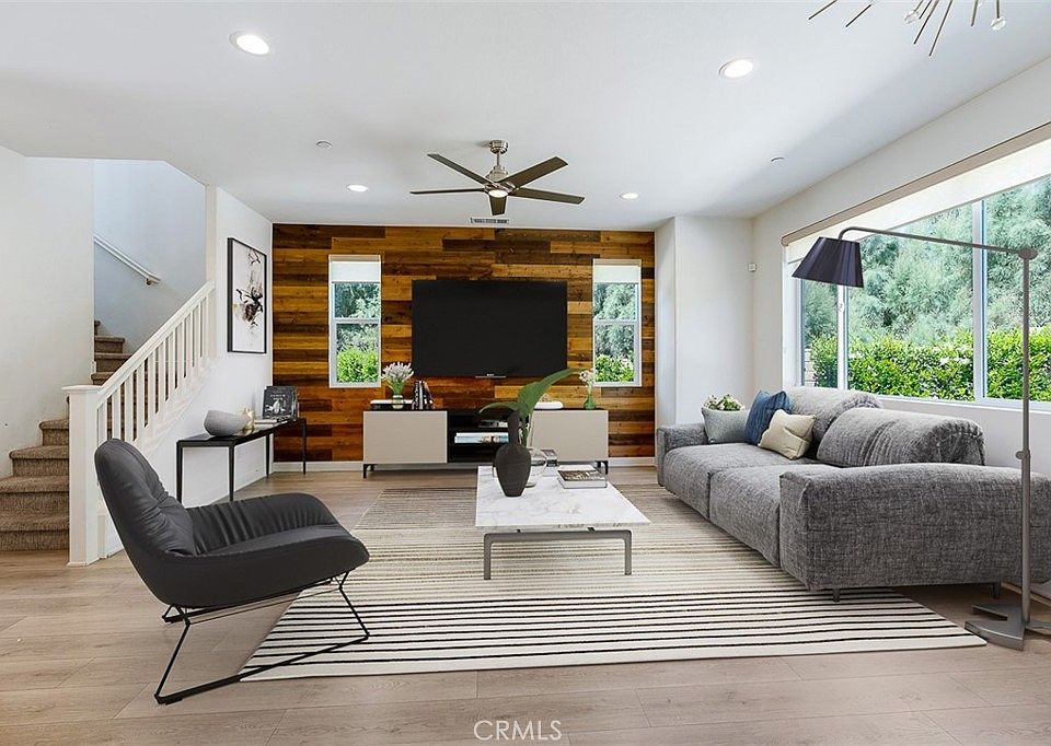 1st image of 23237 W Canterbury Way