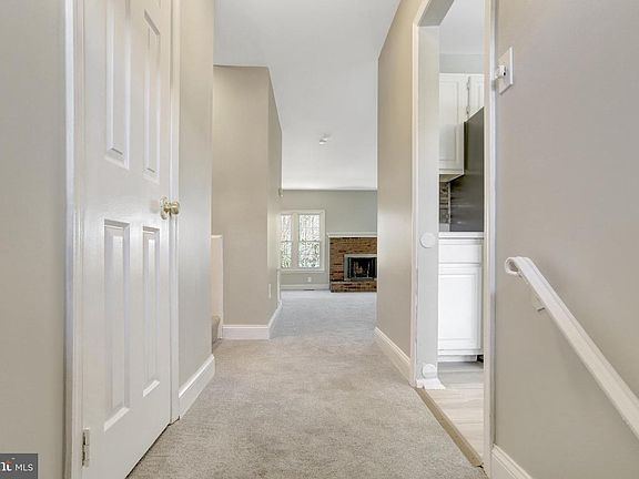3rd image of 8225 Cedar Landing Ct