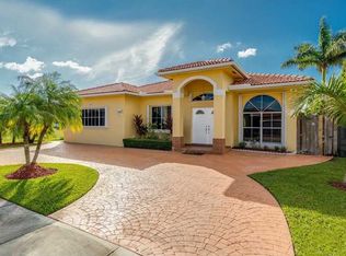 14832 SW 34th Ln, Miami, FL 33185