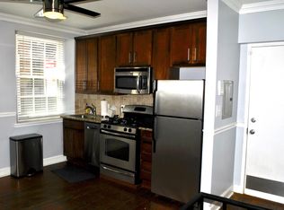 337 S 12th St #11A, Philadelphia, PA 19107