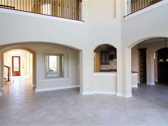 4th image of 11406 Montimarte Blvd