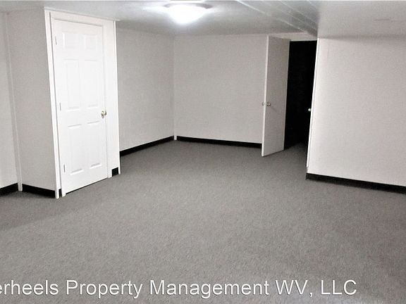 5th image of 595 Island View Dr APT B