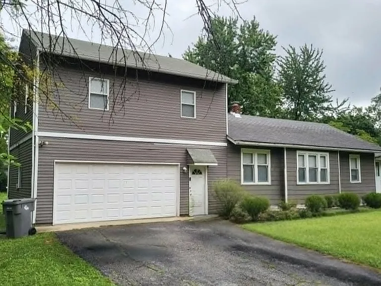 3854 1/2 S Sherman Dr — Photo 1
