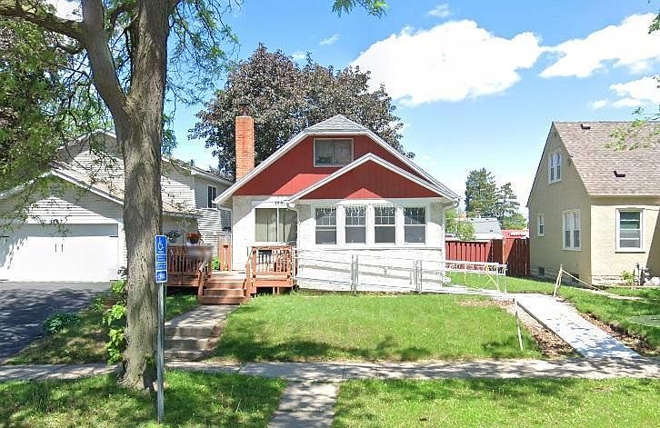 1st image of 1757 Cottage Ave E