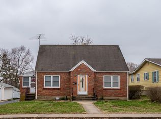 1188 Ridgeway St, Ste Genevieve, MO 63670