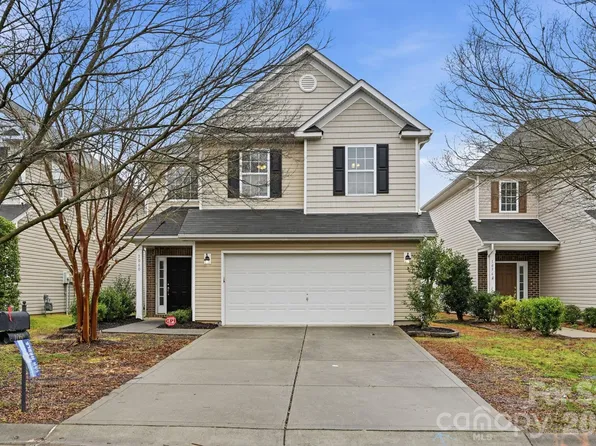 1060 Mountain Laurel Ct, Matthews, NC 28104