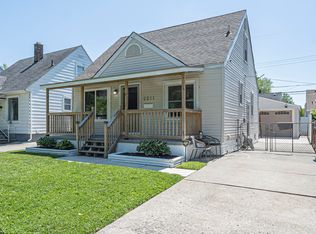 2211 Hartwick Hwy, Lincoln Park, MI 48146