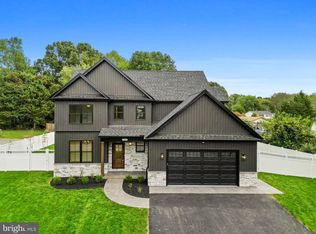 12240 Potomac View Dr, Newburg, MD
