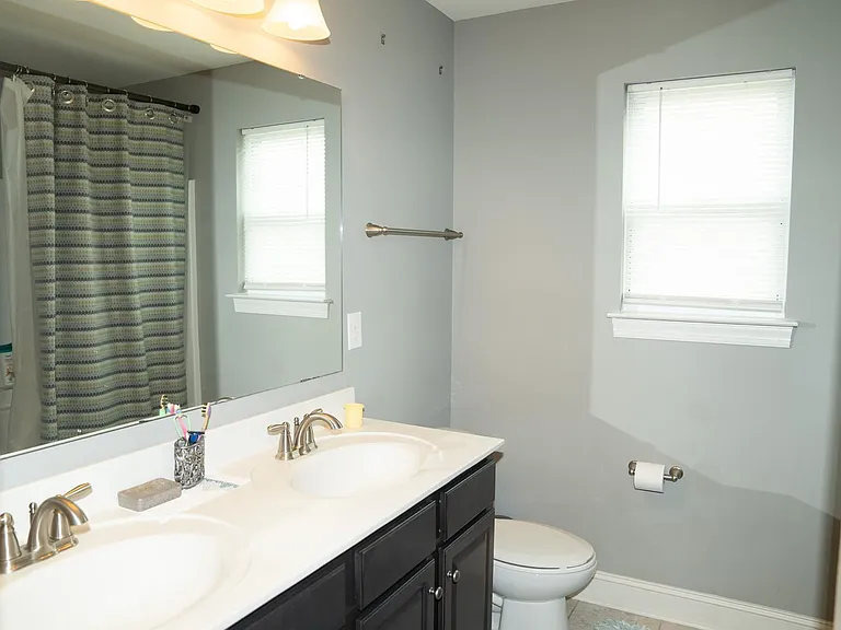 7082 Founders Way — Photo 2