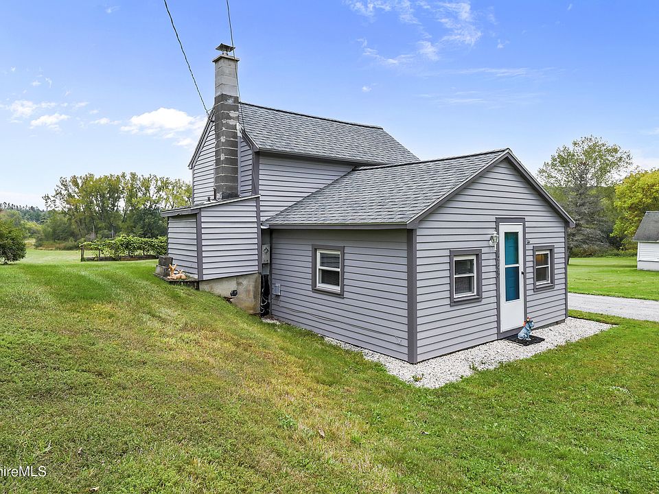 565 Meadow St, Lee, MA 01238 Zillow