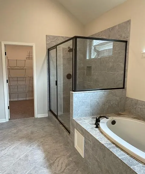 80 Briar Hollow Ln — Photo 10