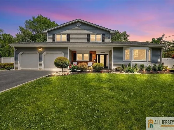 14 Dexter Rd, East Brunswick, NJ 08816