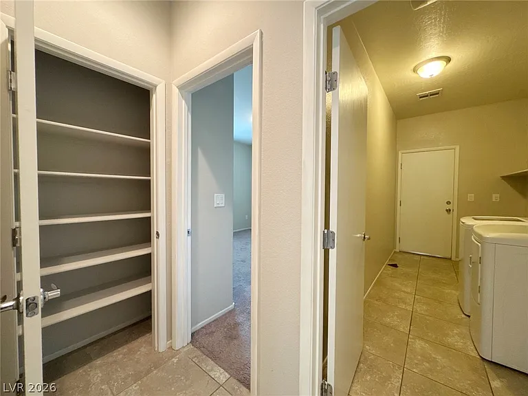 6132 Scarlet Leaf St — Photo 9