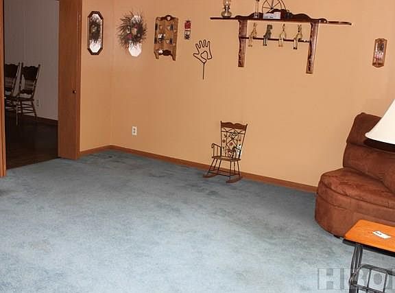 3rd image of 2501 Oakmont Dr